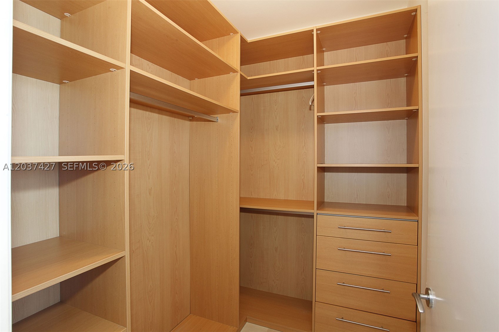 JADE BEACH CONDO - Residential Lease