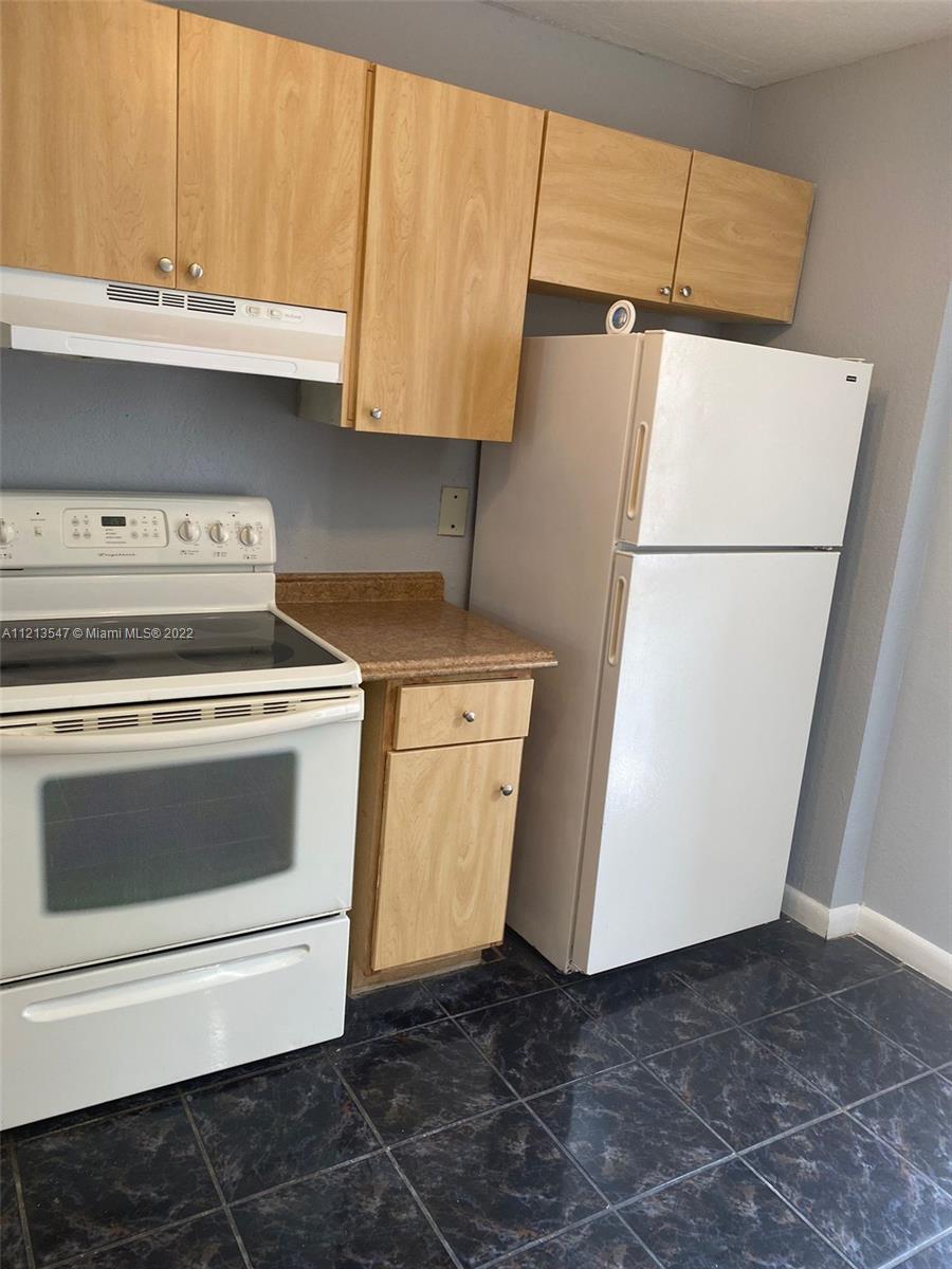LAUDERHILL GARDENS TOWNHO - Residential Lease