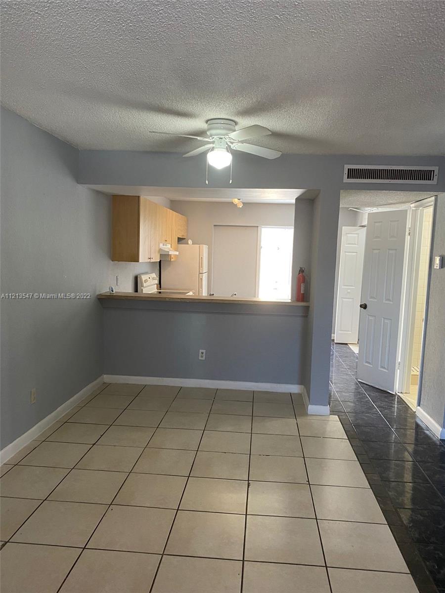 LAUDERHILL GARDENS TOWNHO - Residential Lease