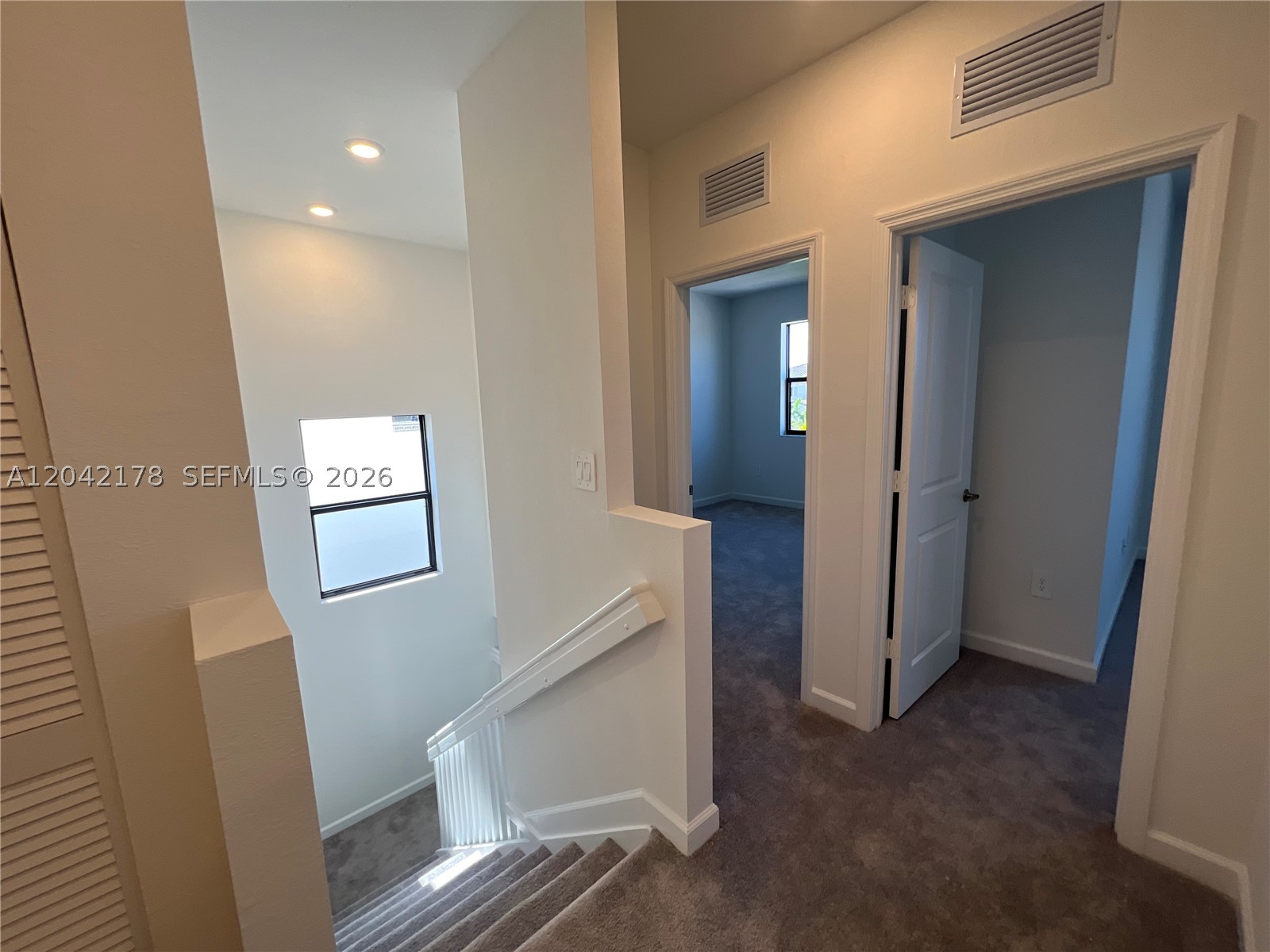 ESTATES AT SILVER PALM - Residential Lease