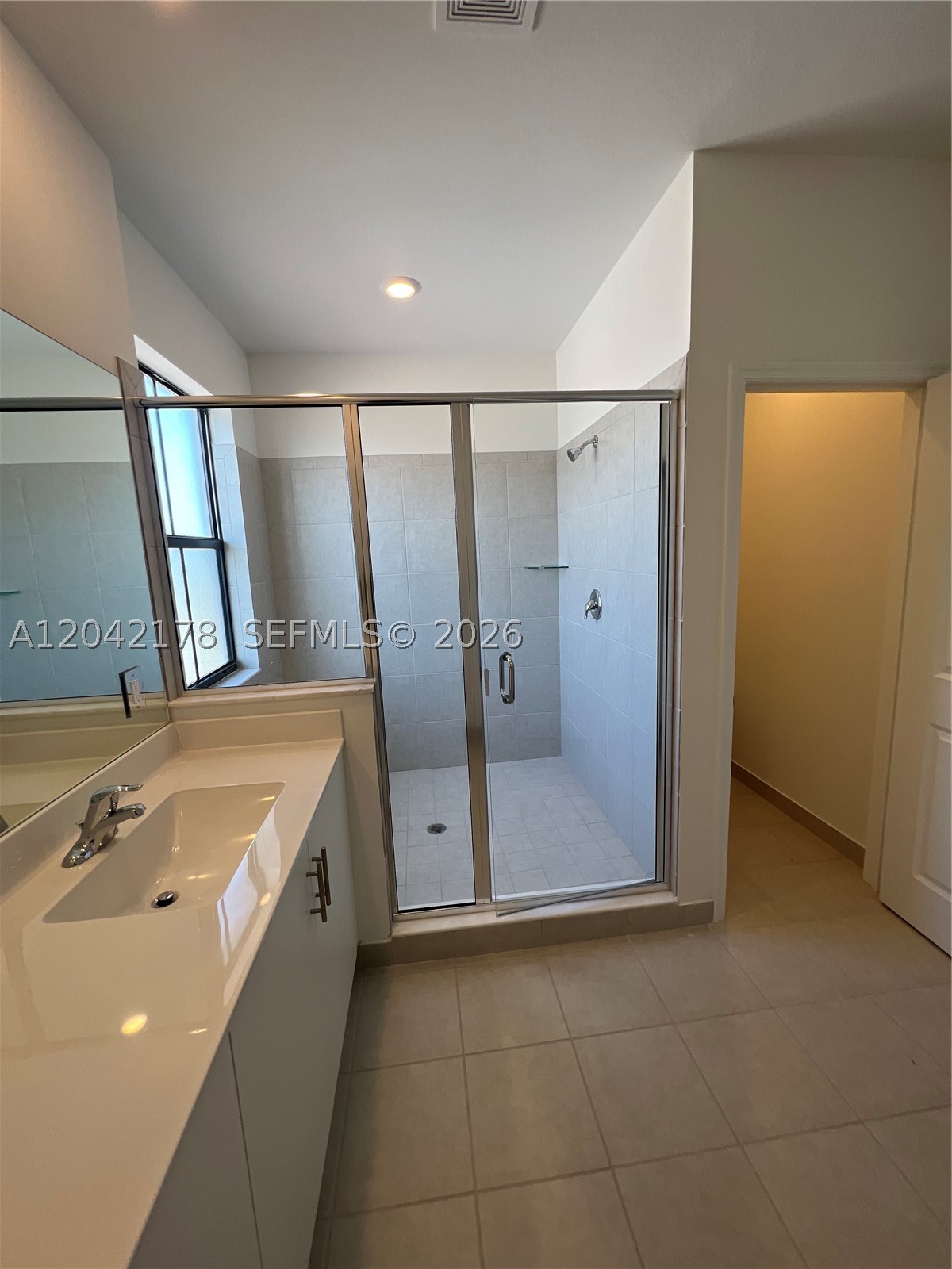 ESTATES AT SILVER PALM - Residential Lease