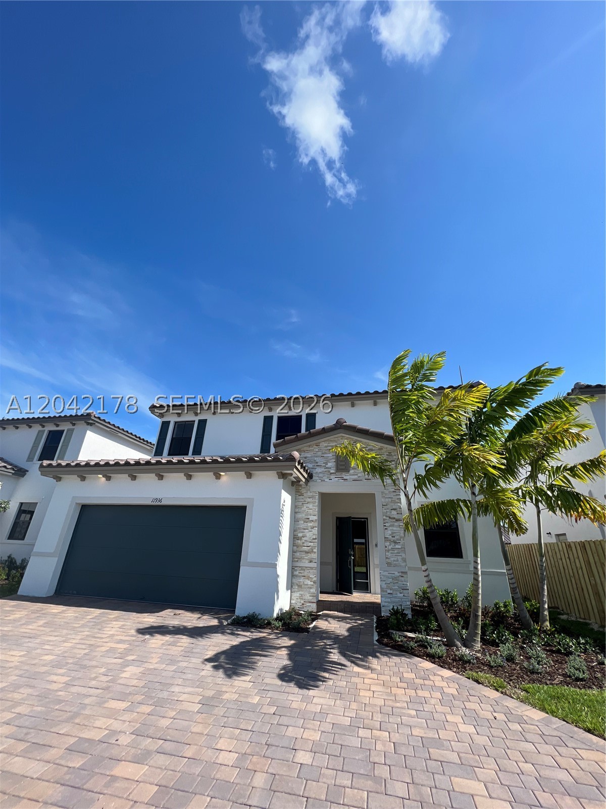 ESTATES AT SILVER PALM - Residential Lease