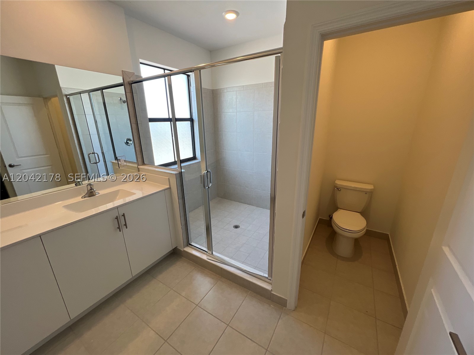ESTATES AT SILVER PALM - Residential Lease