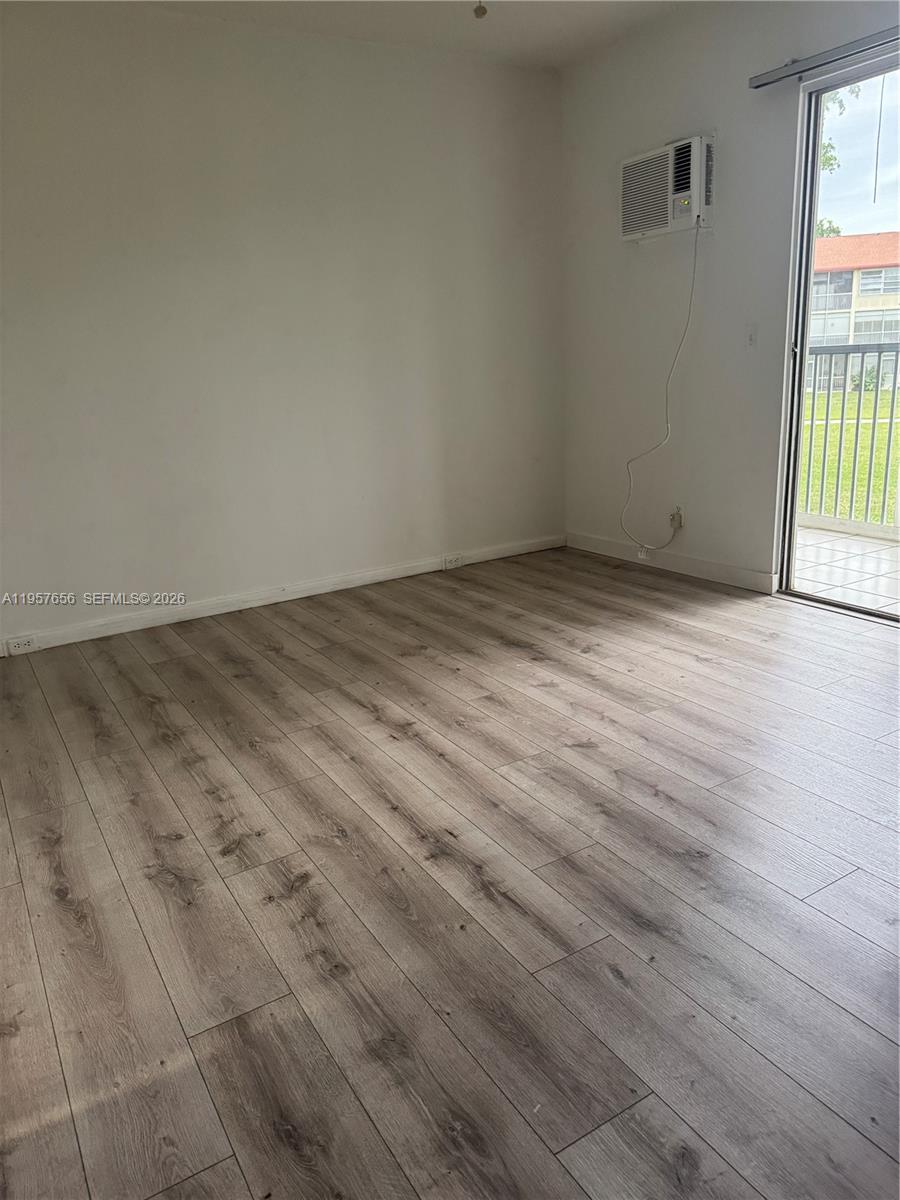 NEW HAMPTON AT CENTURY VI - Residential