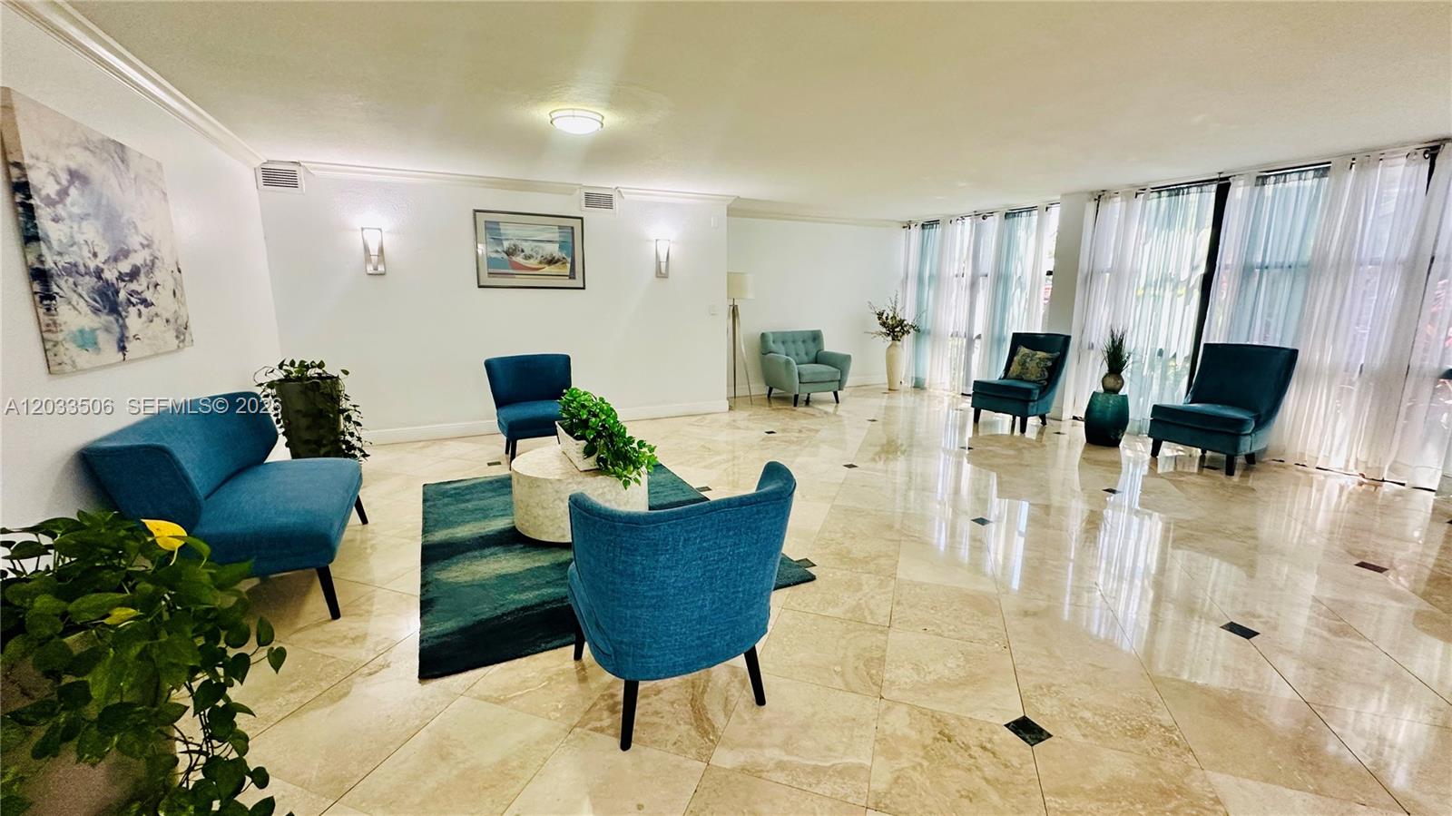 OCEANVIEW PARK CONDO - Residential Lease