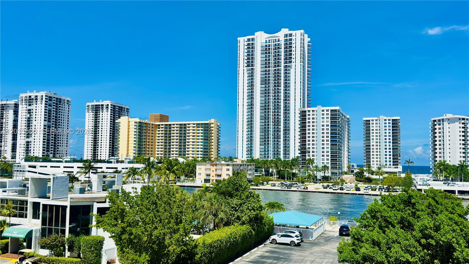 OCEANVIEW PARK CONDO - Residential Lease