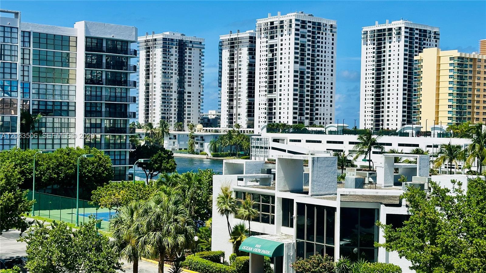 OCEANVIEW PARK CONDO - Residential Lease