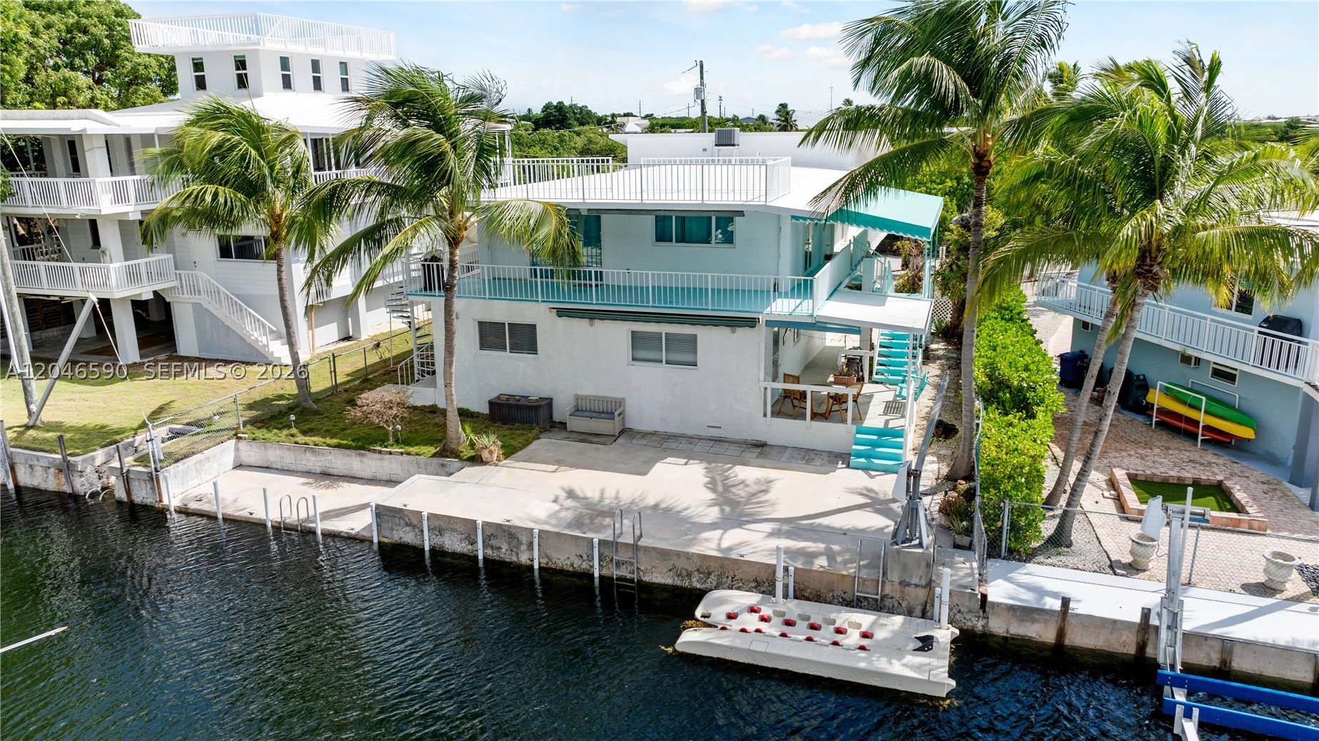 ROCK HARBOR ESTATE - Residential