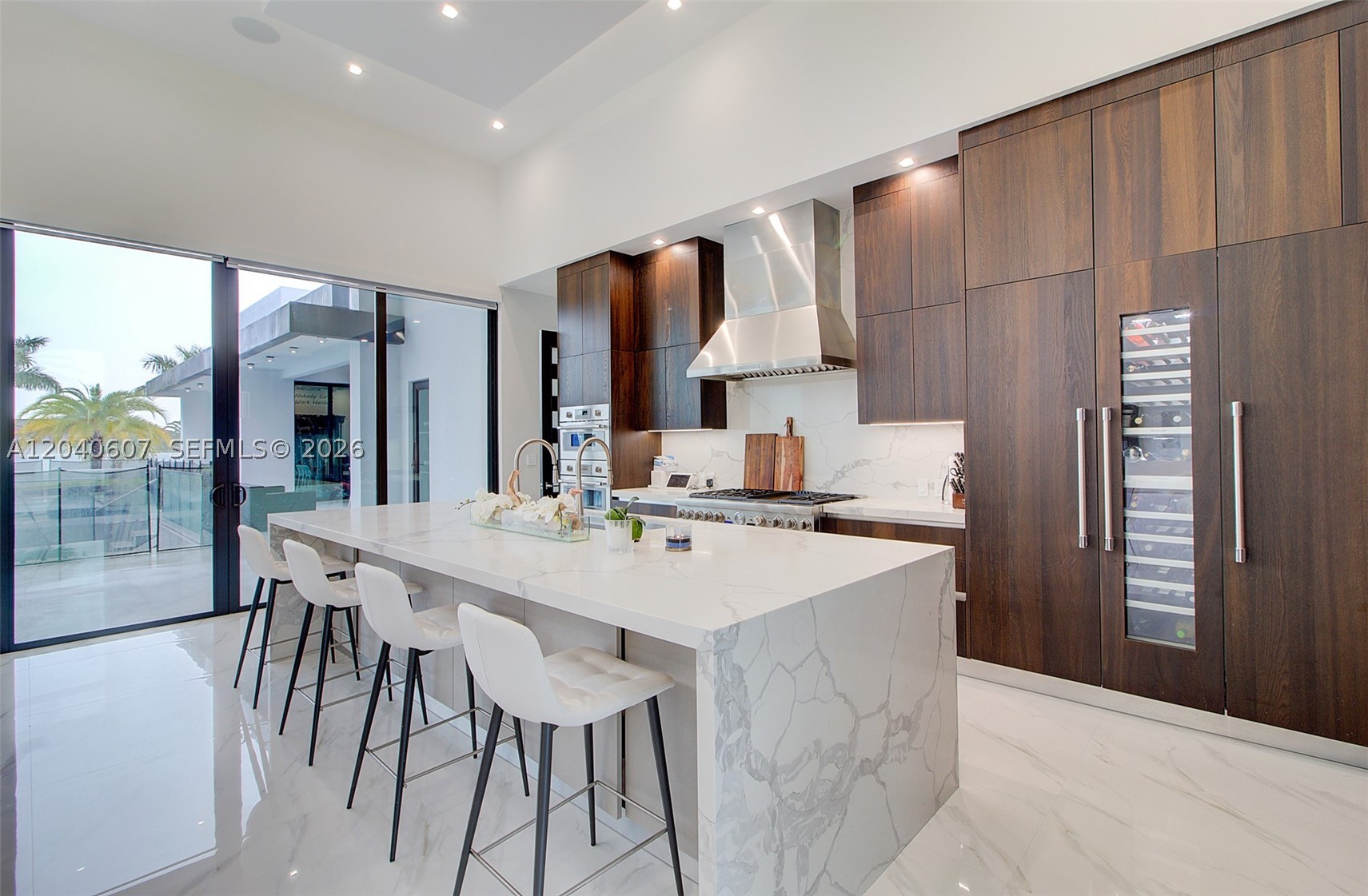 LOS JARDINES ESTATES - Residential