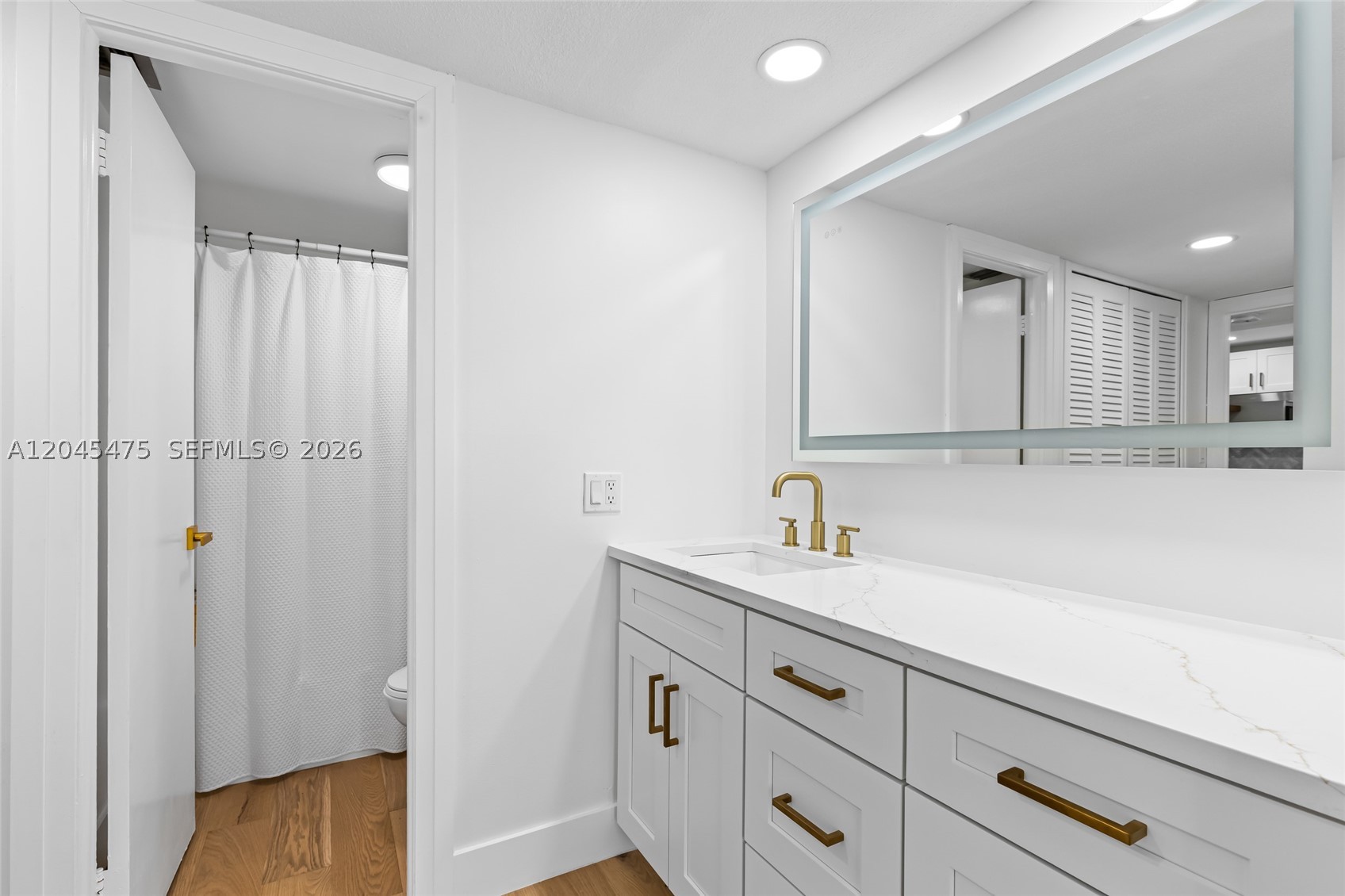 NASSAU HOUSE CONDOMINIUM - Residential