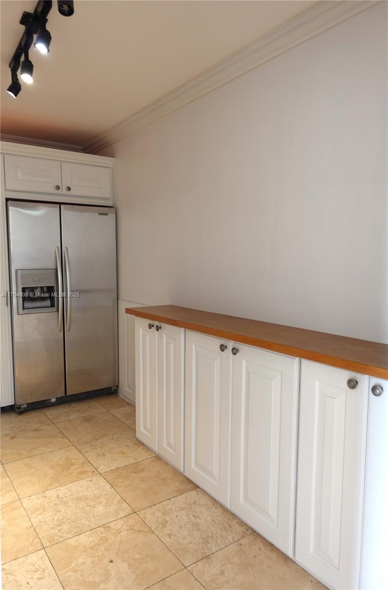 BILTMORE II CONDO - Residential
