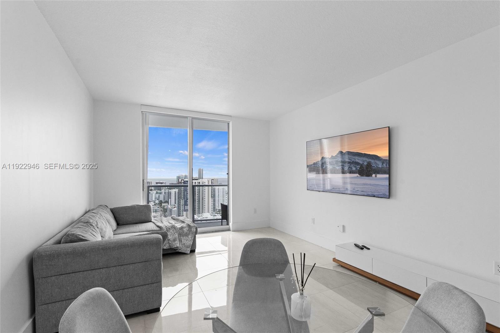 LATITUDE ON THE RIVER CON - Residential Lease
