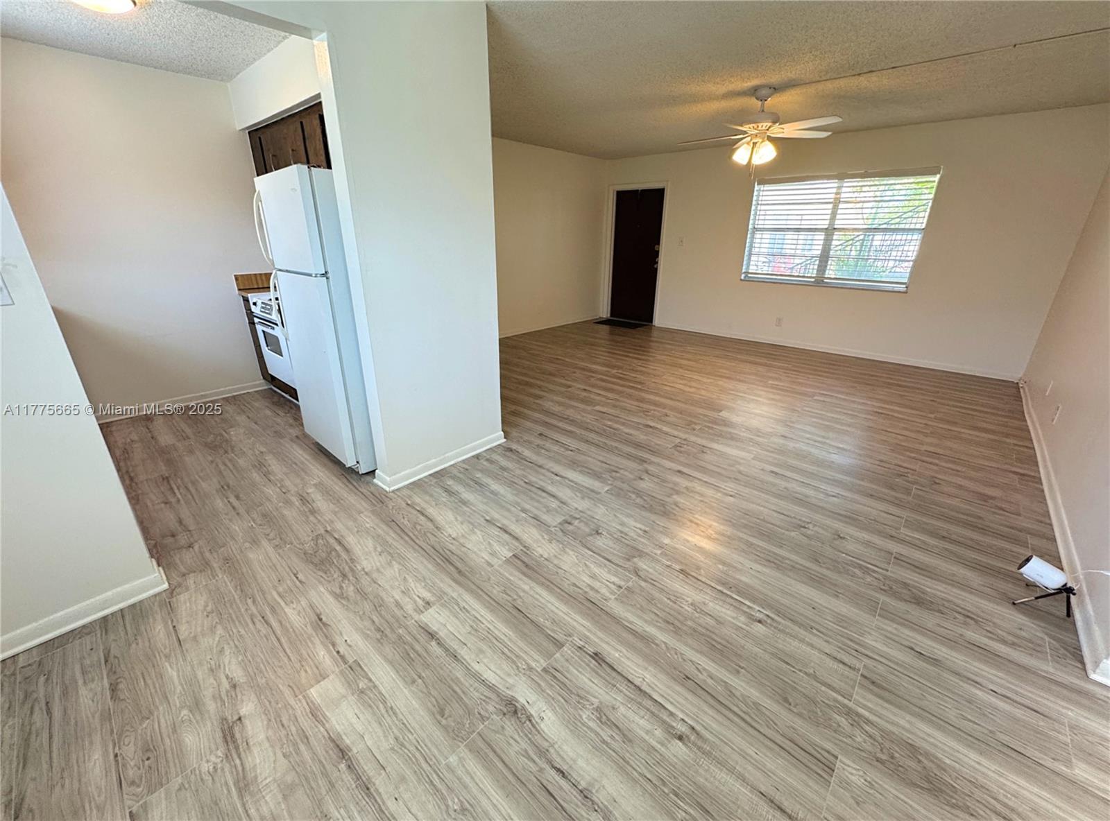 BEULALAND - Residential Lease