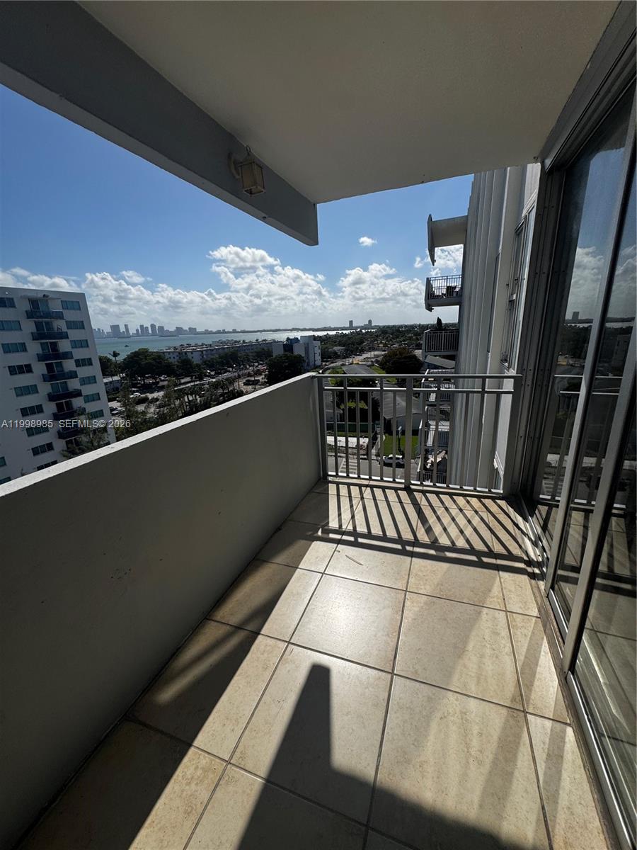 CARIBBEAN TOWERS CONDO - Residential