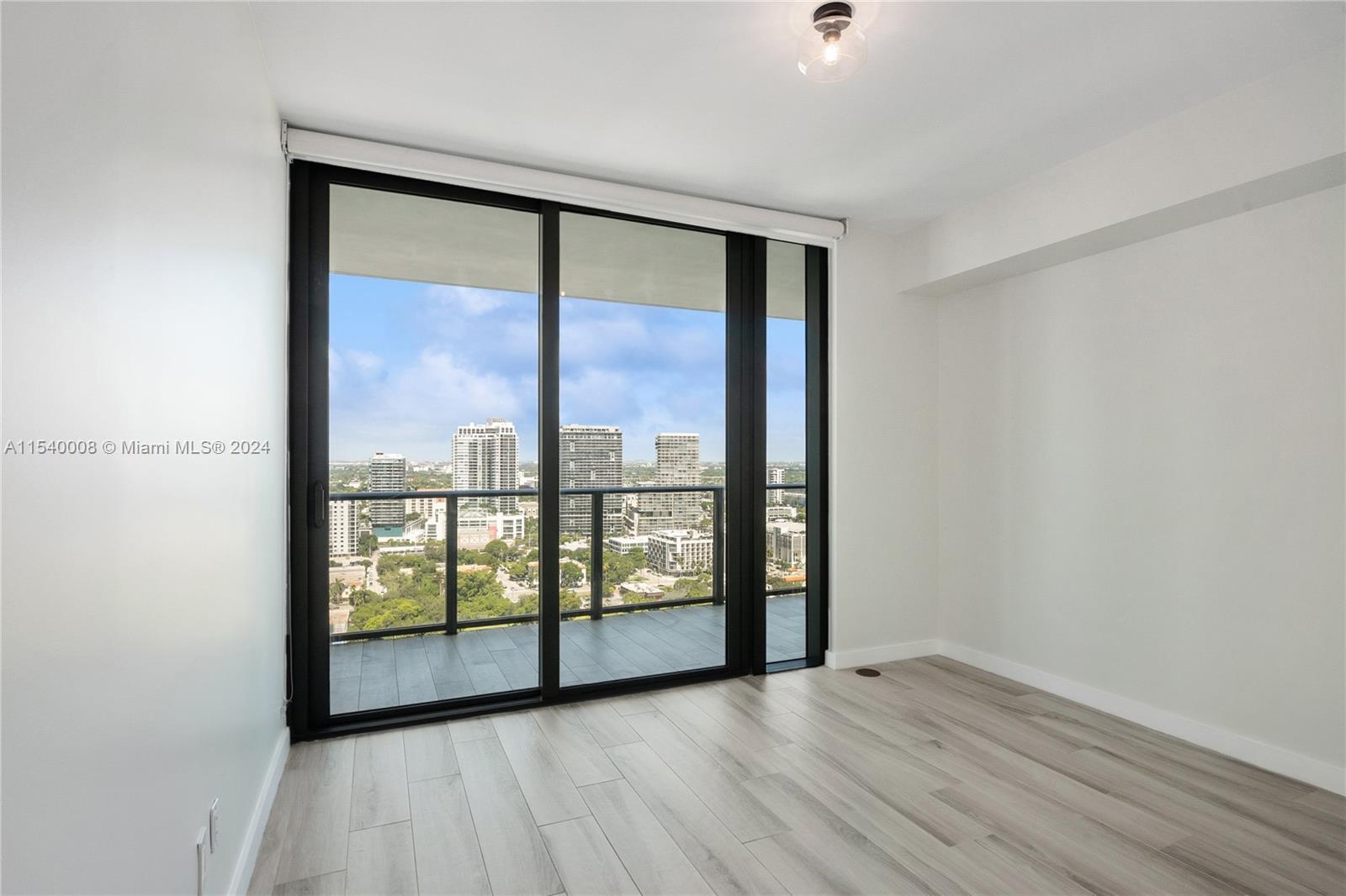 ONE PARAISO CONDO - Residential
