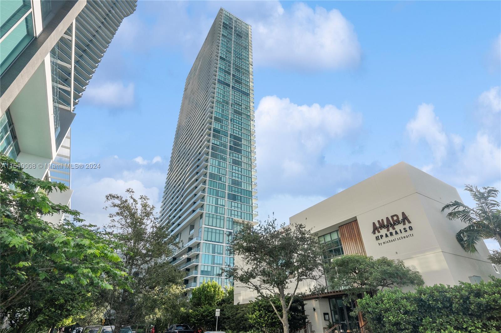 ONE PARAISO CONDO - Residential