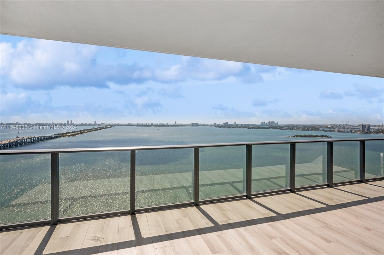 ONE PARAISO CONDO - Residential