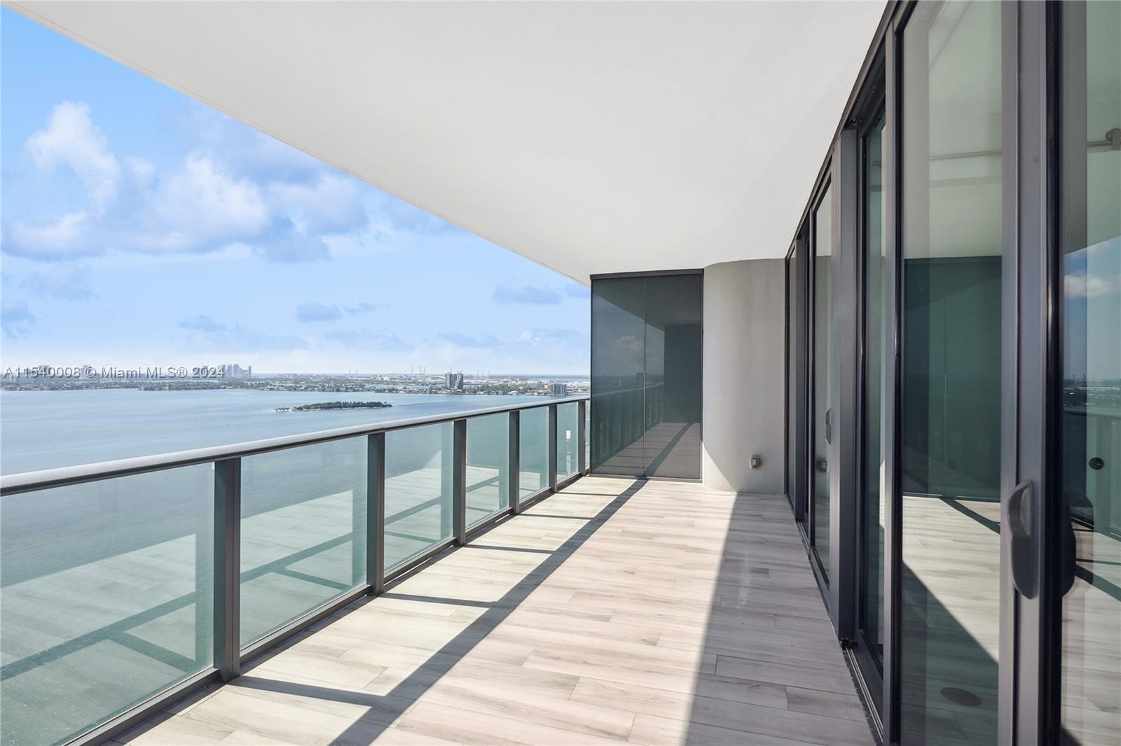 ONE PARAISO CONDO - Residential