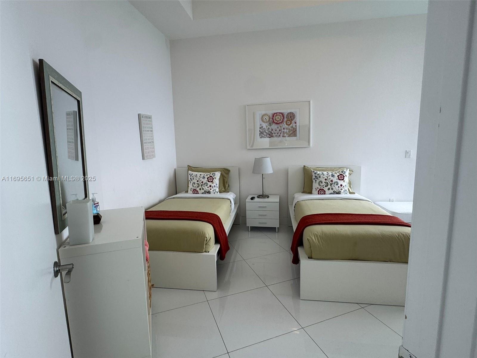 TDR TOWER III CONDO - Residential