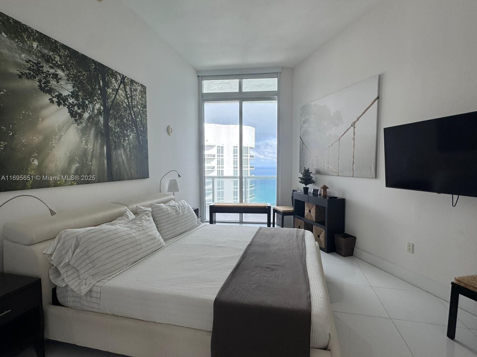 TDR TOWER III CONDO - Residential