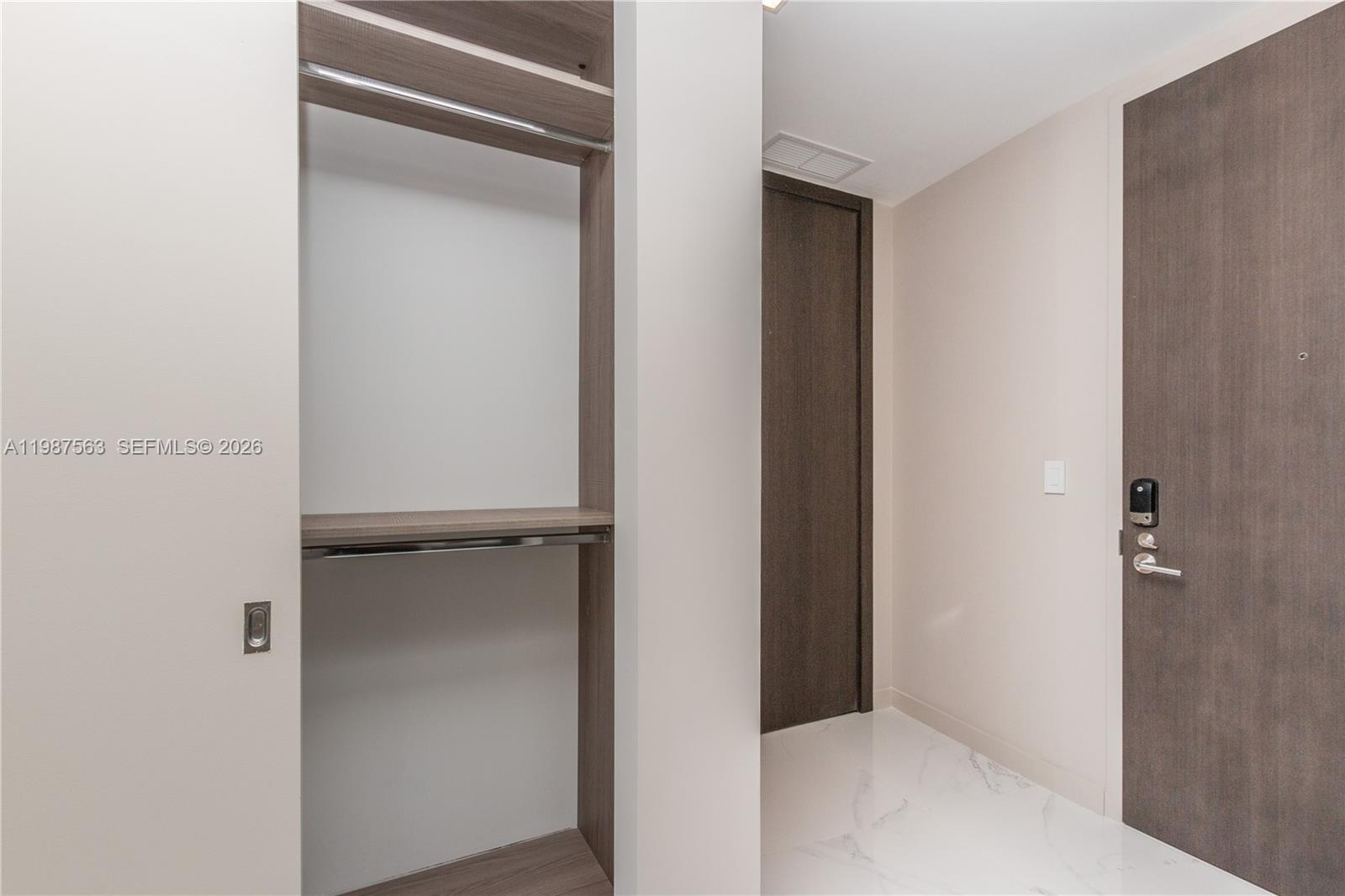 PARAMOUNT MIAMI WORLDCENT - Residential