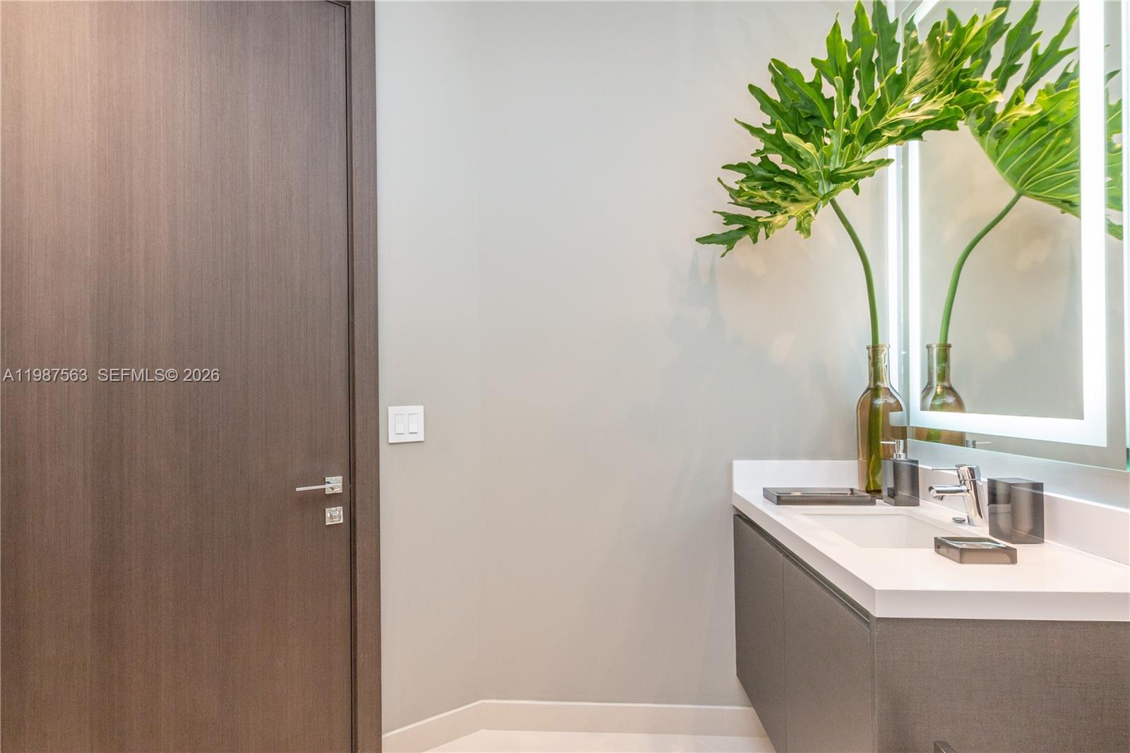 PARAMOUNT MIAMI WORLDCENT - Residential
