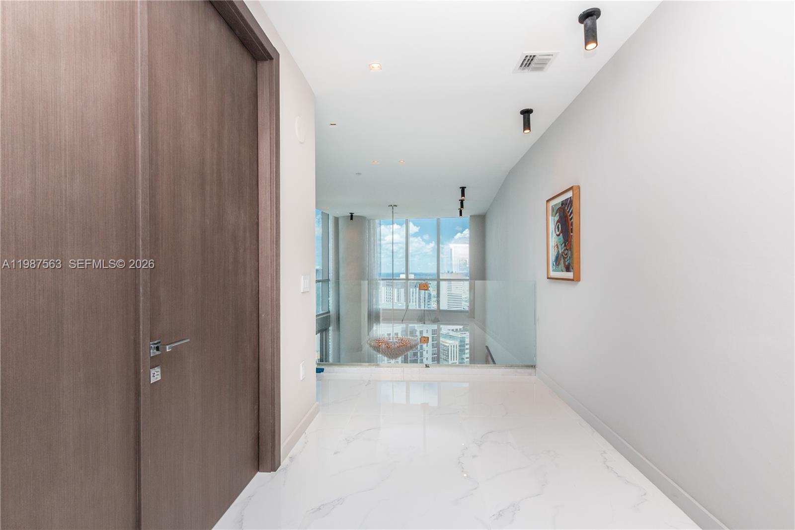 PARAMOUNT MIAMI WORLDCENT - Residential