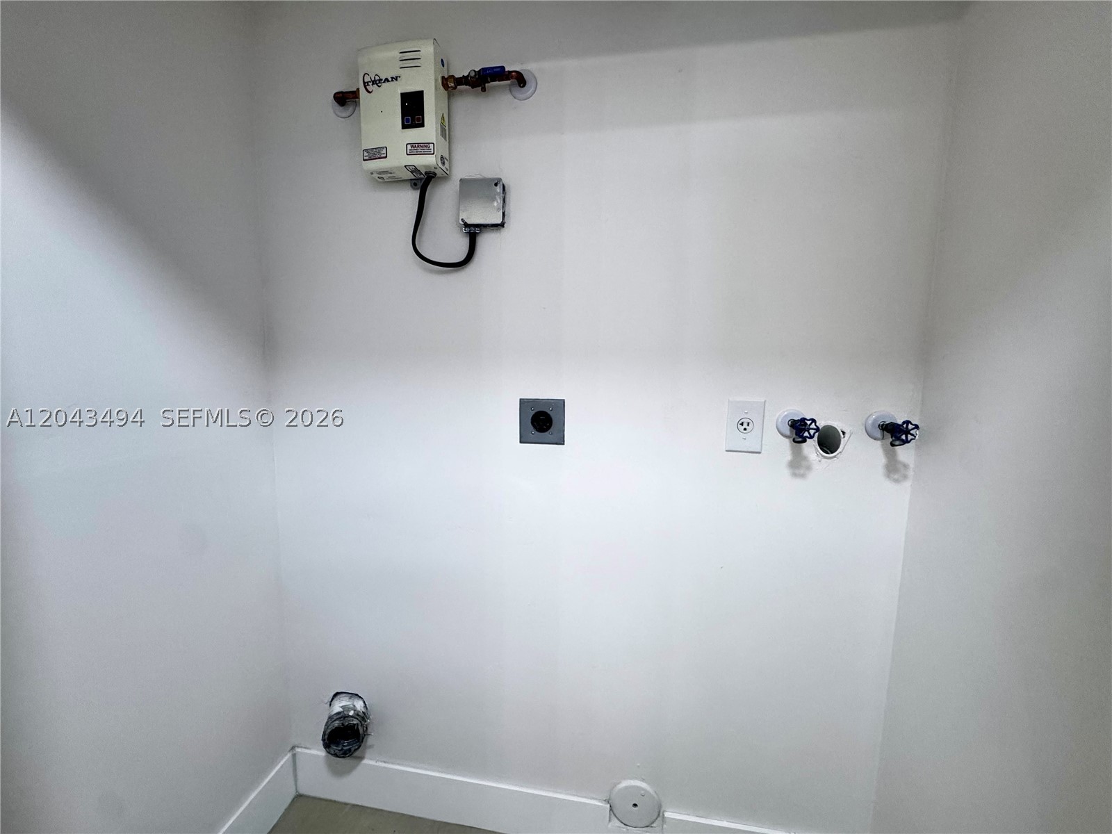 KENDALE LAKES NORTH SEC 9 - Residential