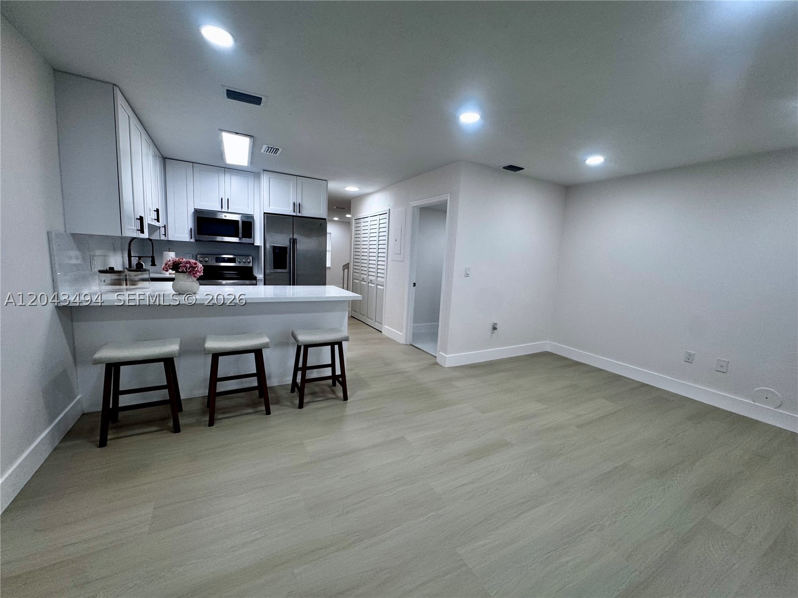 KENDALE LAKES NORTH SEC 9 - Residential