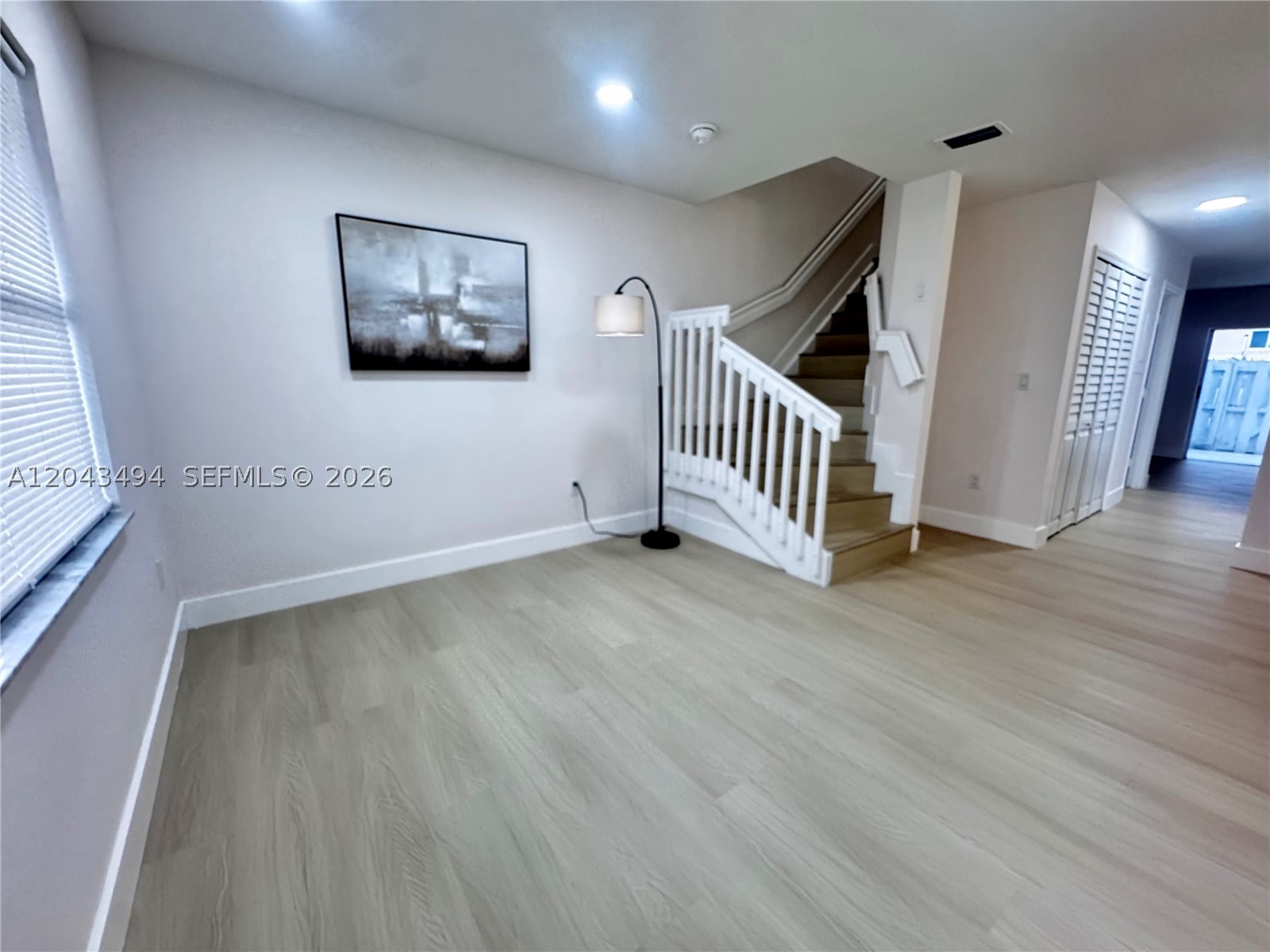 KENDALE LAKES NORTH SEC 9 - Residential