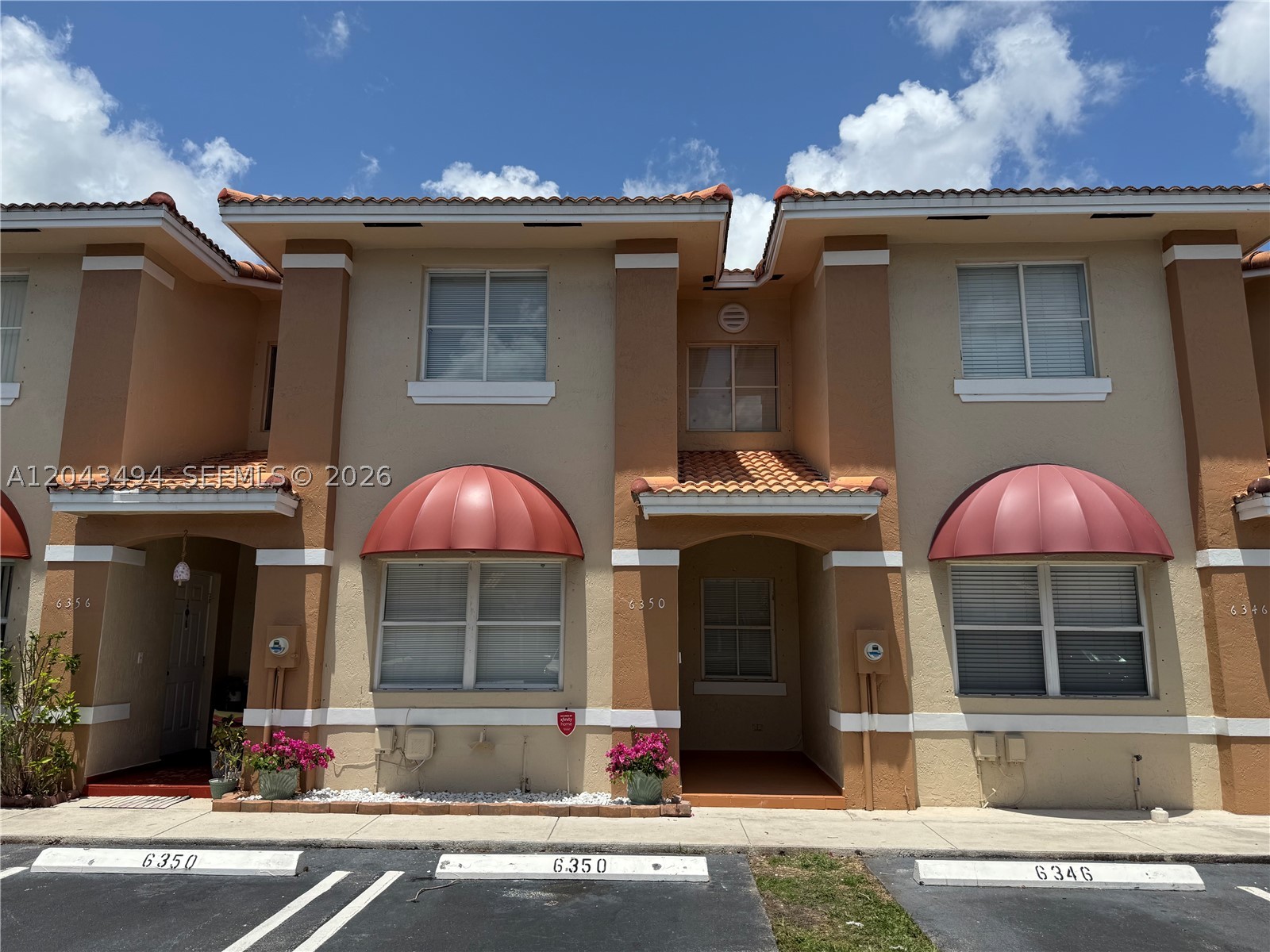KENDALE LAKES NORTH SEC 9 - Residential