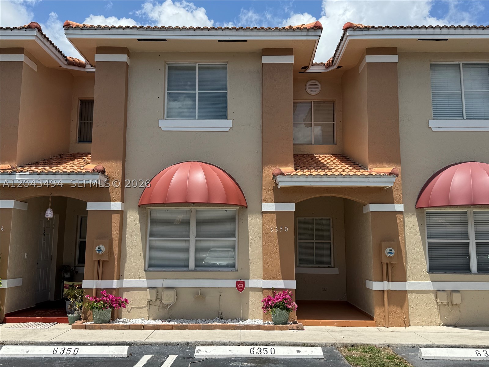 KENDALE LAKES NORTH SEC 9 - Residential