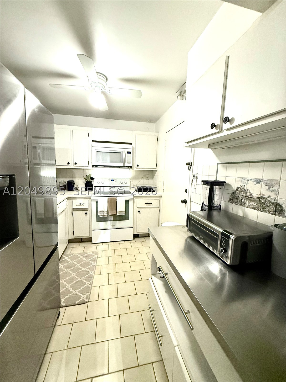 10000 PLAZA CONDO-NORTH T - Residential Lease