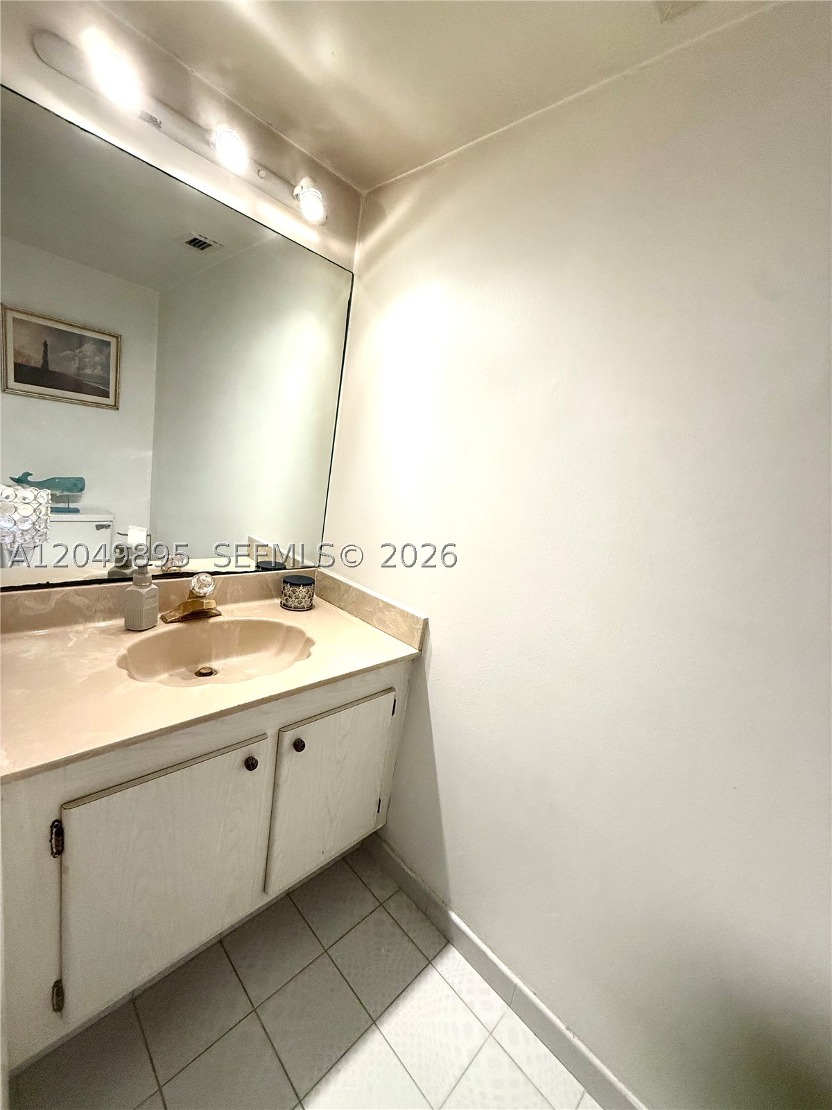 10000 PLAZA CONDO-NORTH T - Residential Lease