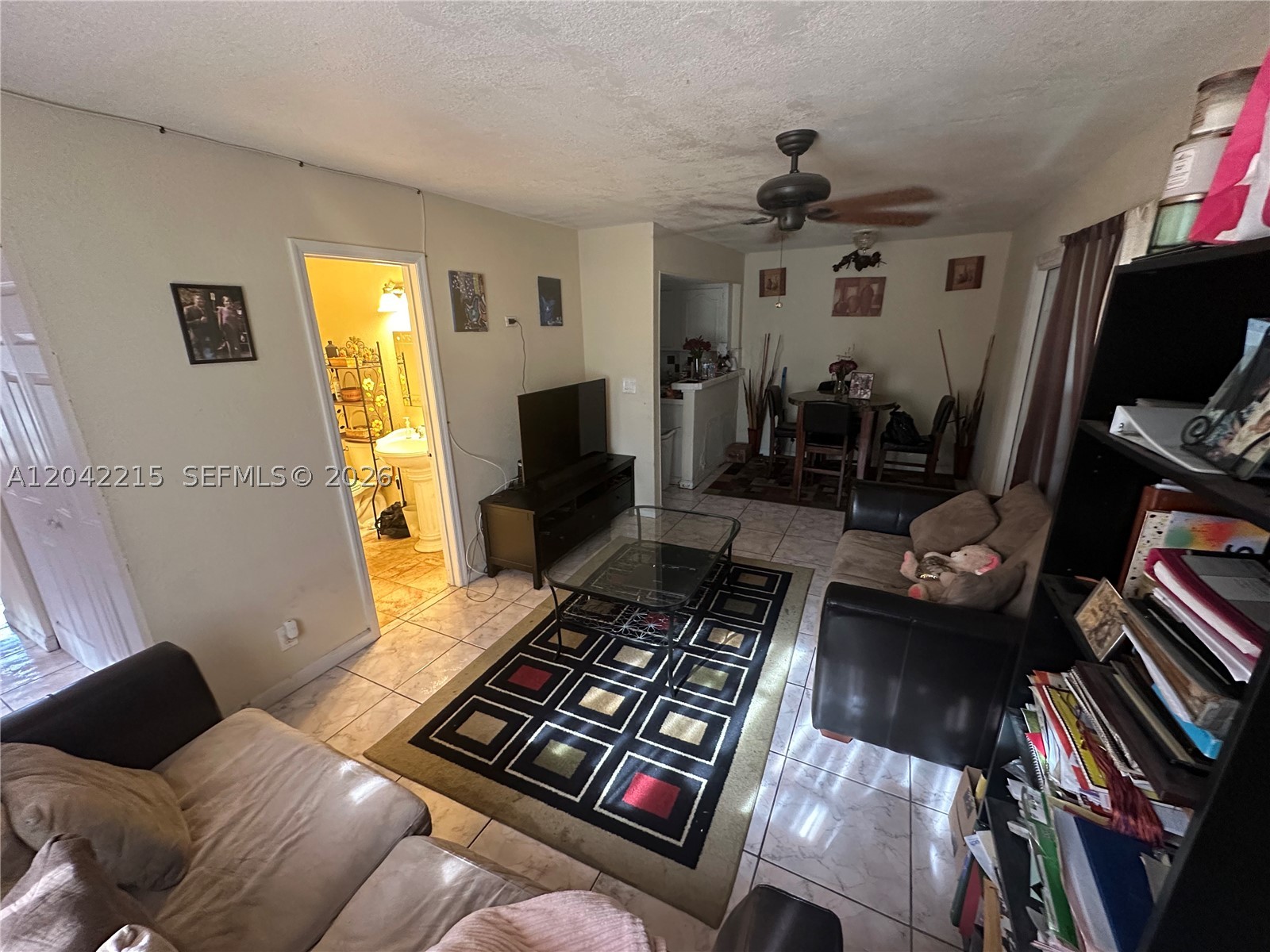 COLONIES CONDO - Residential