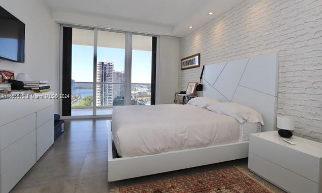 Williams Island - Residential