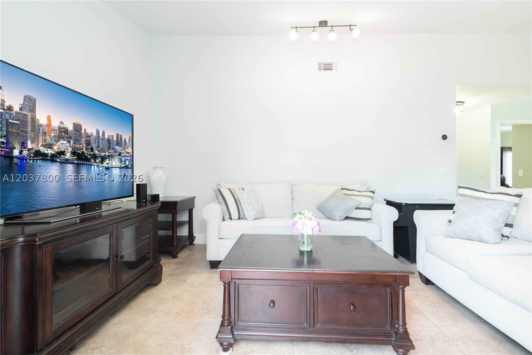 THE MOORS CLUSTER HOMES - Residential