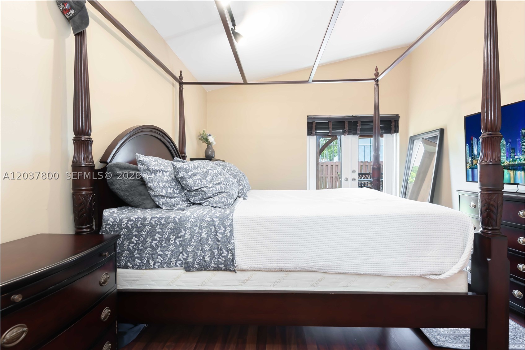 THE MOORS CLUSTER HOMES - Residential