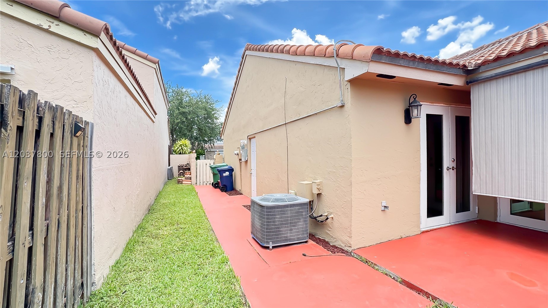 THE MOORS CLUSTER HOMES - Residential