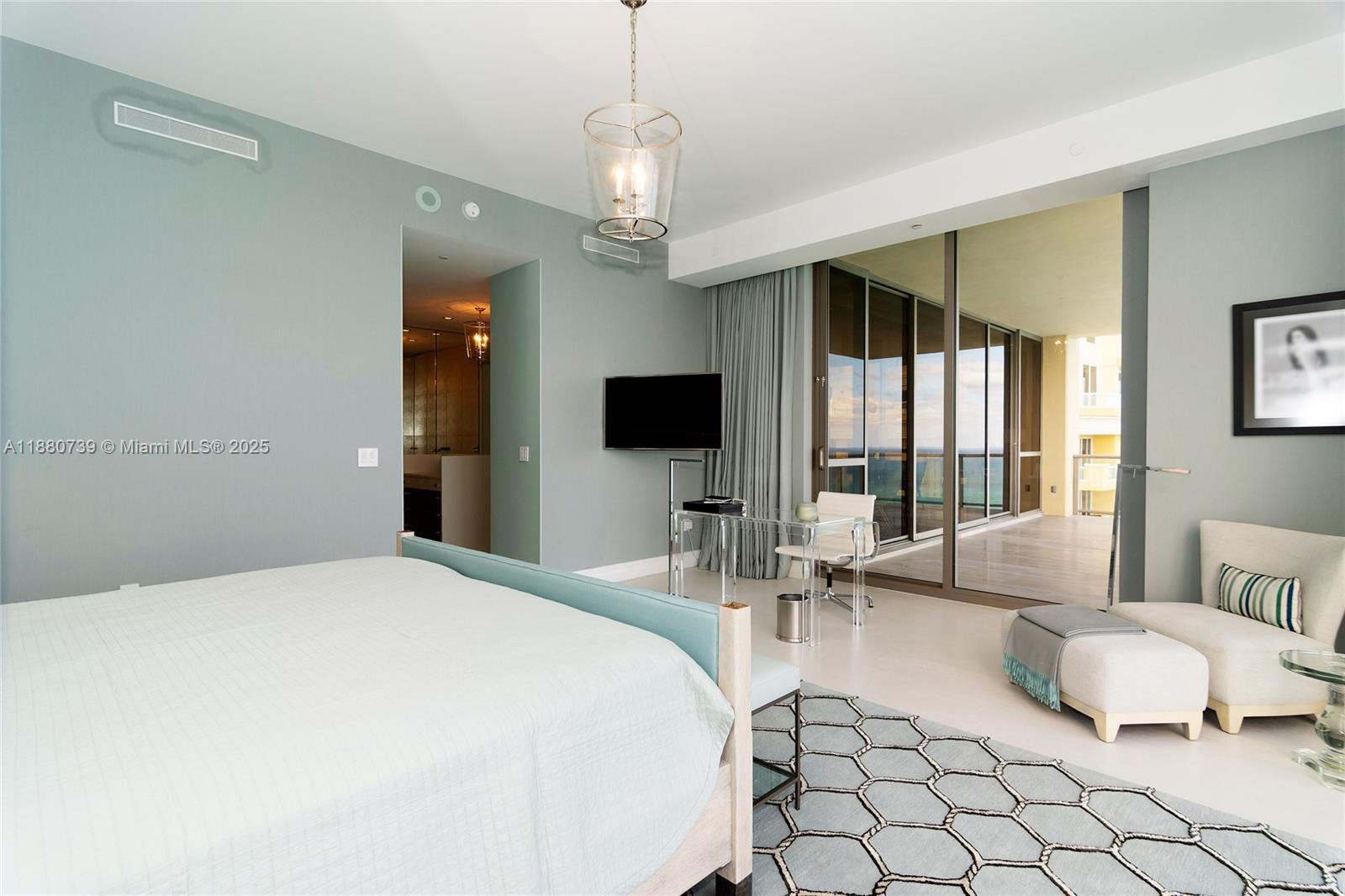 MANSIONS AT ACQUALINA - Residential