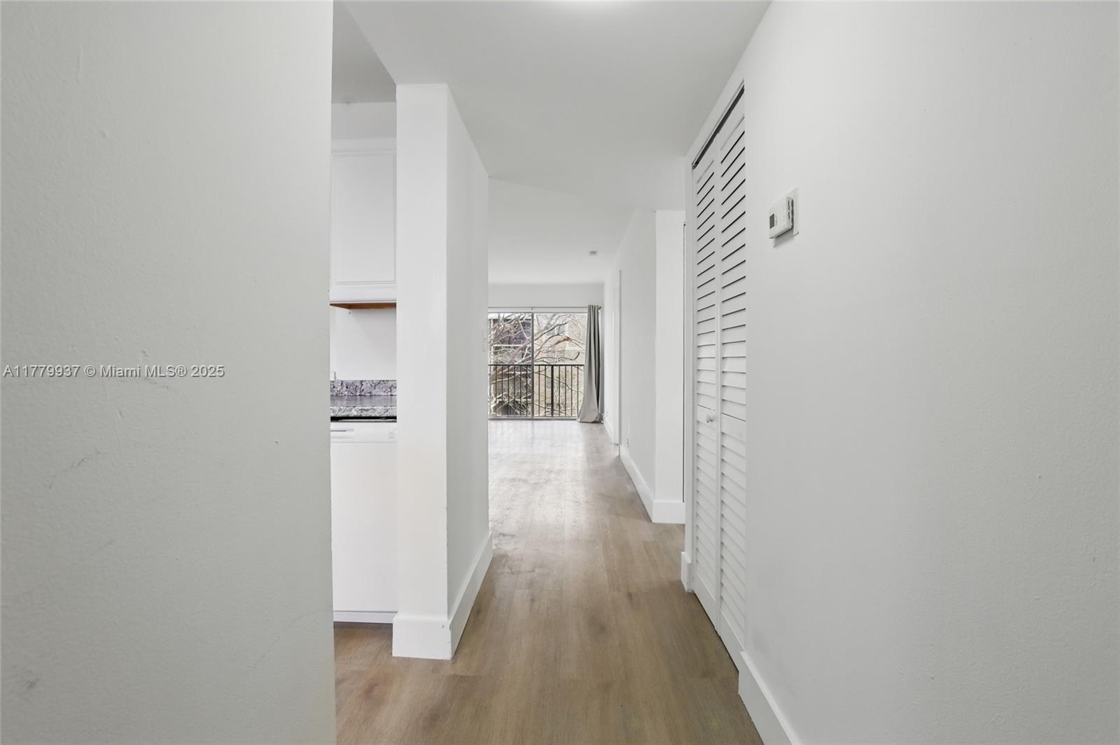 LAKESHORE AT UNIVERSITY P - Residential