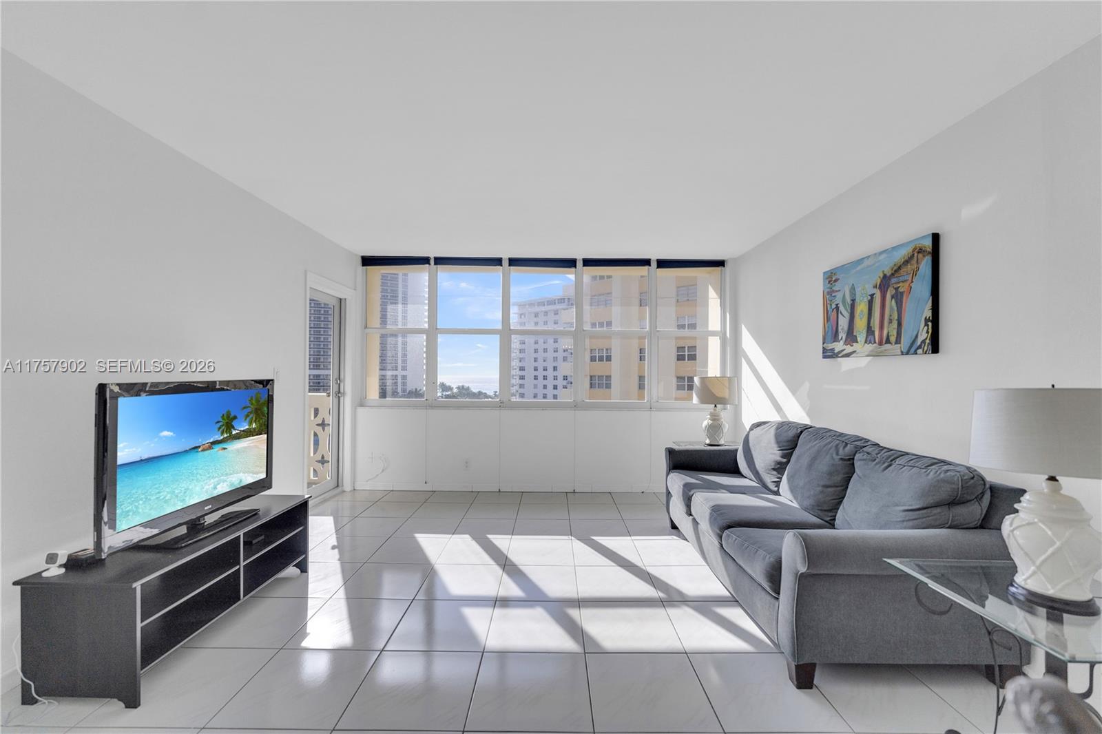 IMPERIAL TOWERS CONDO - Residential