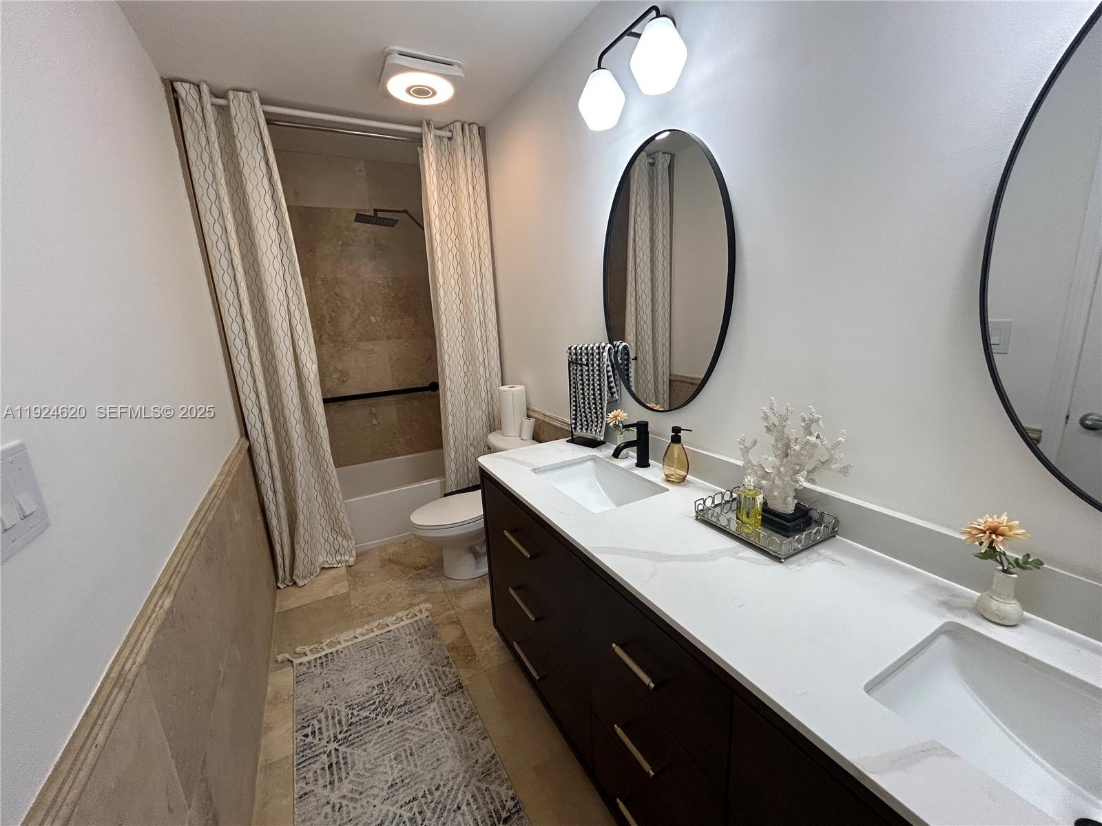 METROPOLIS I AT DADELAND - Residential