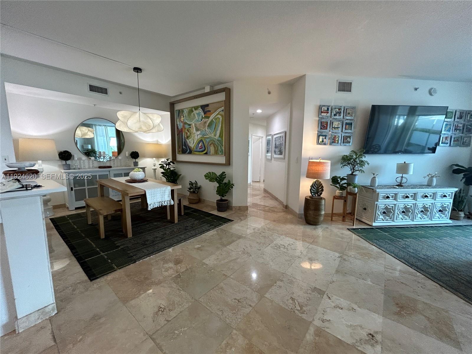 METROPOLIS I AT DADELAND - Residential
