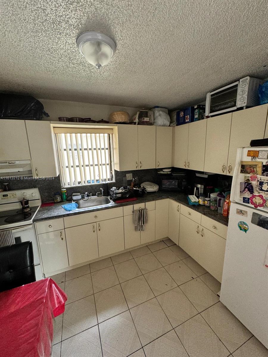 HIALEAH CLUB SUB - Residential Income