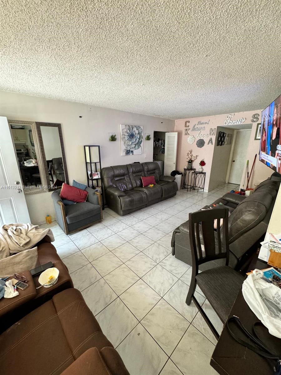 HIALEAH CLUB SUB - Residential Income
