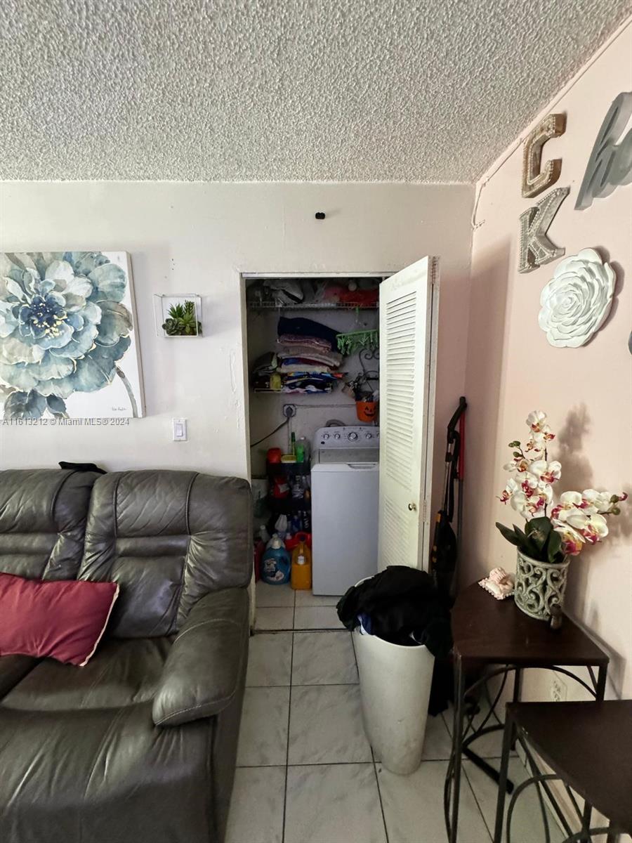 HIALEAH CLUB SUB - Residential Income