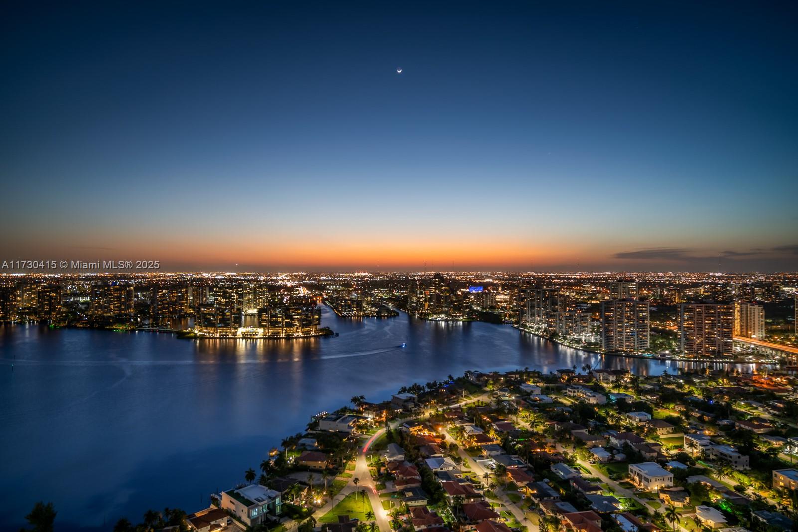 18555 COLLINS AVENUE COND - Residential