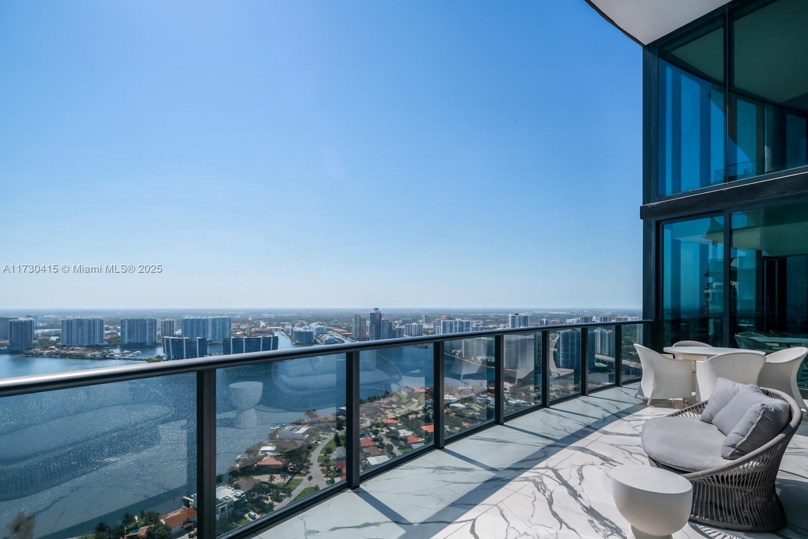 18555 COLLINS AVENUE COND - Residential
