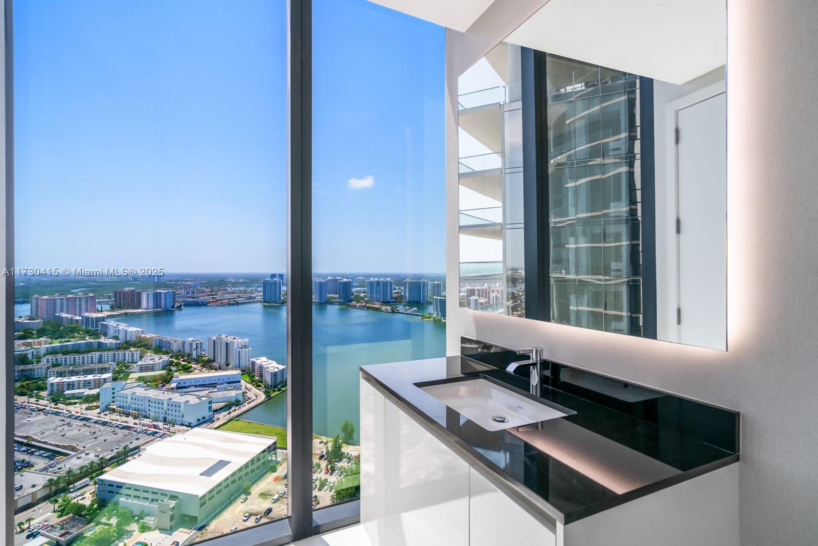 18555 COLLINS AVENUE COND - Residential